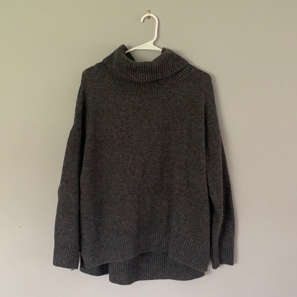 L Grey Turtleneck Sweater